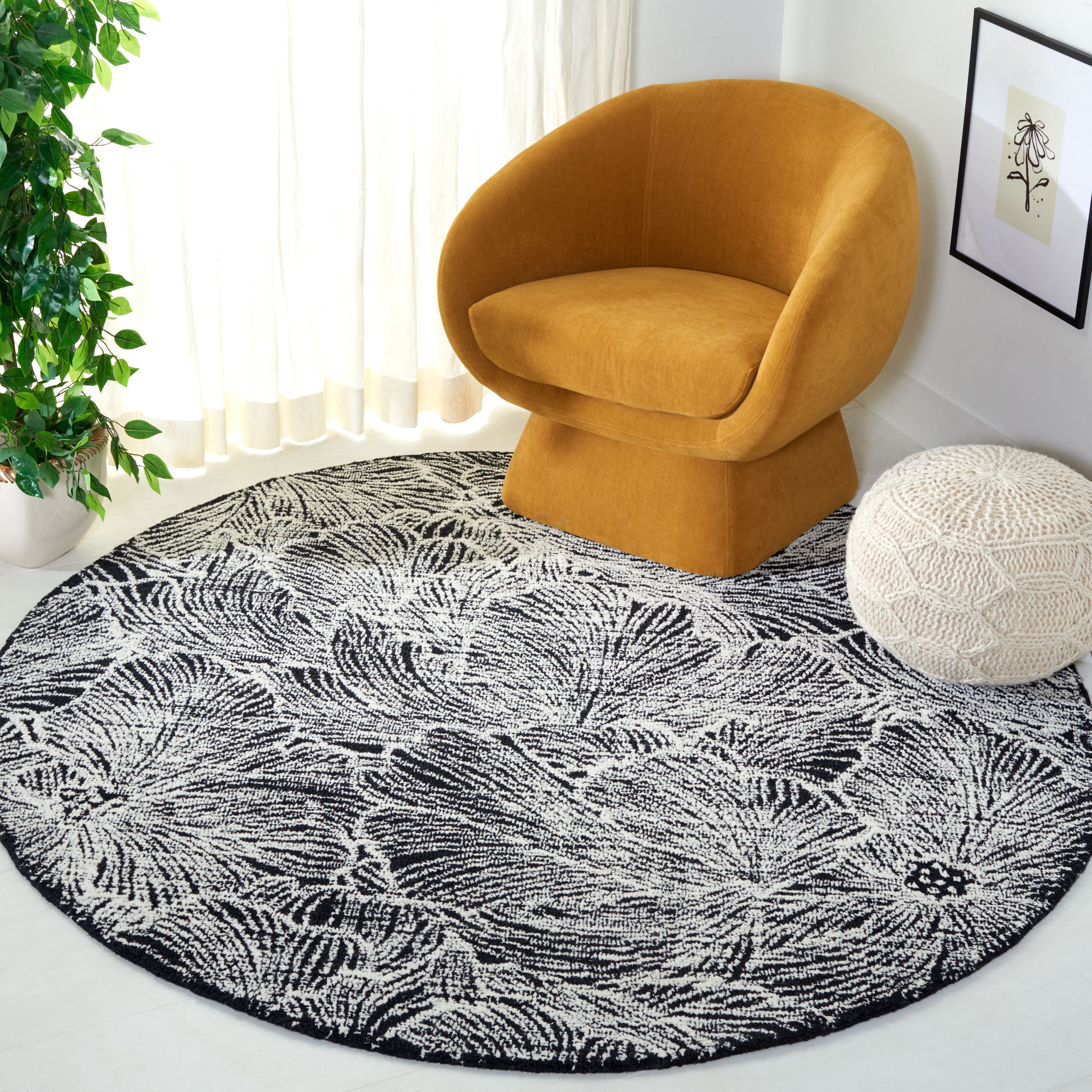 SAFAVIEH Ebony Aaliyah Floral Area Rug, Black/Ivory, 6' x 6' Round