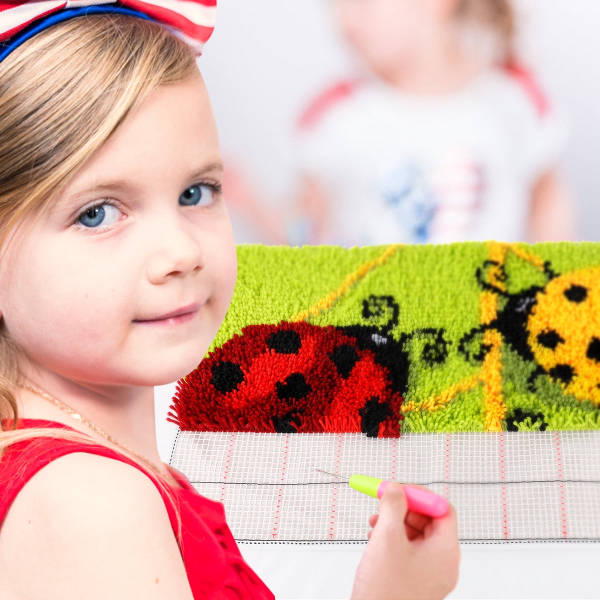 Latch hook rug kit,latch hook cushion kits,Ladybug And Bee Latch Hook Rug Kit for Adults Crocheting Carpet Rug Yarn Sofa Cushion Mat Tapestry DIY Carpet Arts Crafts 50×38cm/20*15in