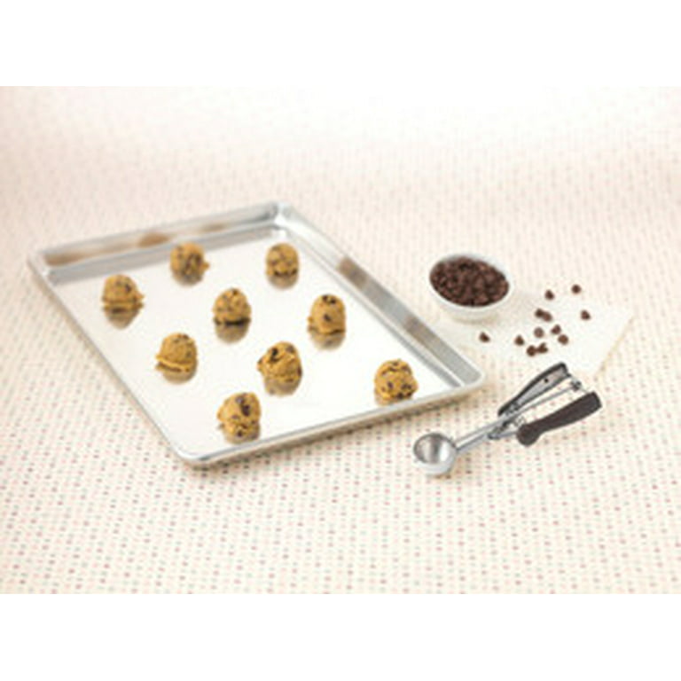 Best Buy: Cake Boss 2-Tablespoon Mechanical Cookie Scoop Stainless Steel  50793