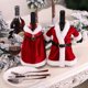 thumbnail image 5 of Funda navideña para botella de vino, suéter de punto decorativo, decoración para botella de vino de Papá Noel, regalo de fiesta de Navidad, 2 piezas, 5 of 7