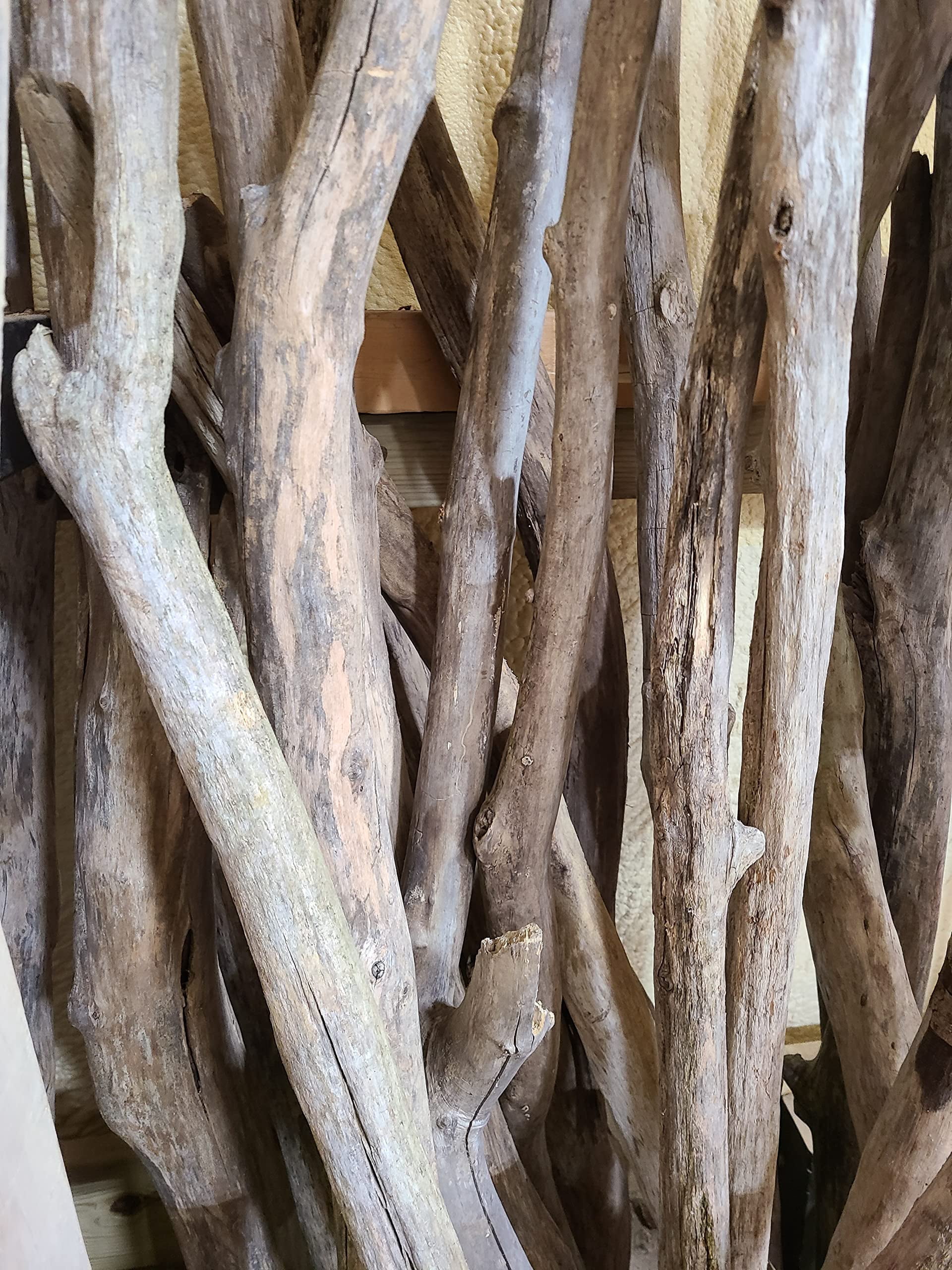 One Driftwood Pole - You Pick The Size - Rod Hanging Weaving Macrame DIY Closet Nursery Shower Craft, Wedding Decor, Vase Filler, Beach House, Boho (1-2 Inches Thick, 4 Foot Long)