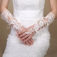 thumbnail image 4 of 1 Paire de Gants de Mariée de Mariée Floral en Dentelle Blanche Robe de Soirée Sans Doigts, 4 of 5