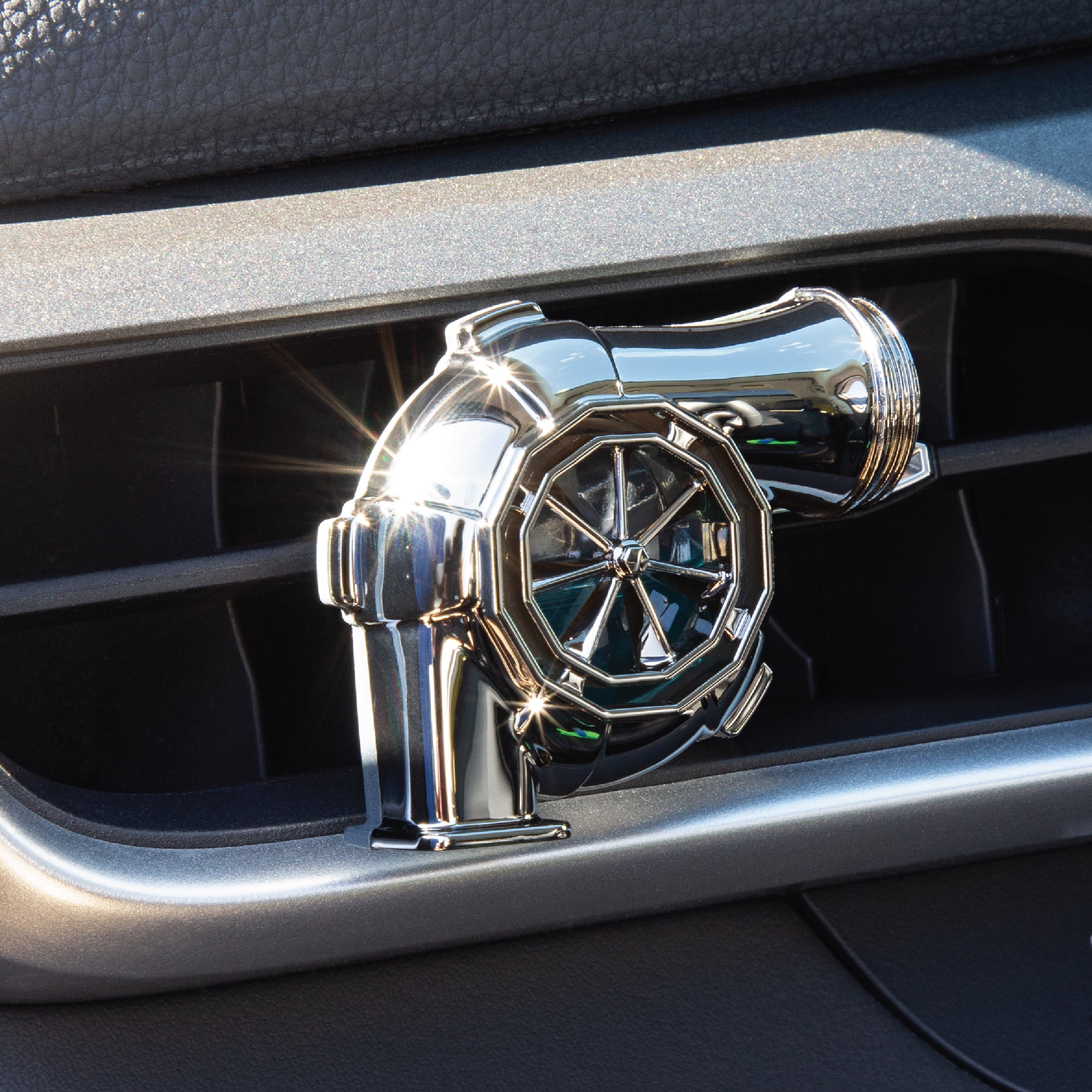 Arm & Hammer Gearhead Supercharger Vent Clip Air Freshener (Classic New Car Scent, 1-Pack)