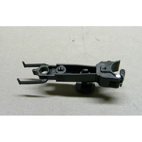 Lionel Replacement Part - Short Plastic Coupler Assembly O Gauge 6106403059