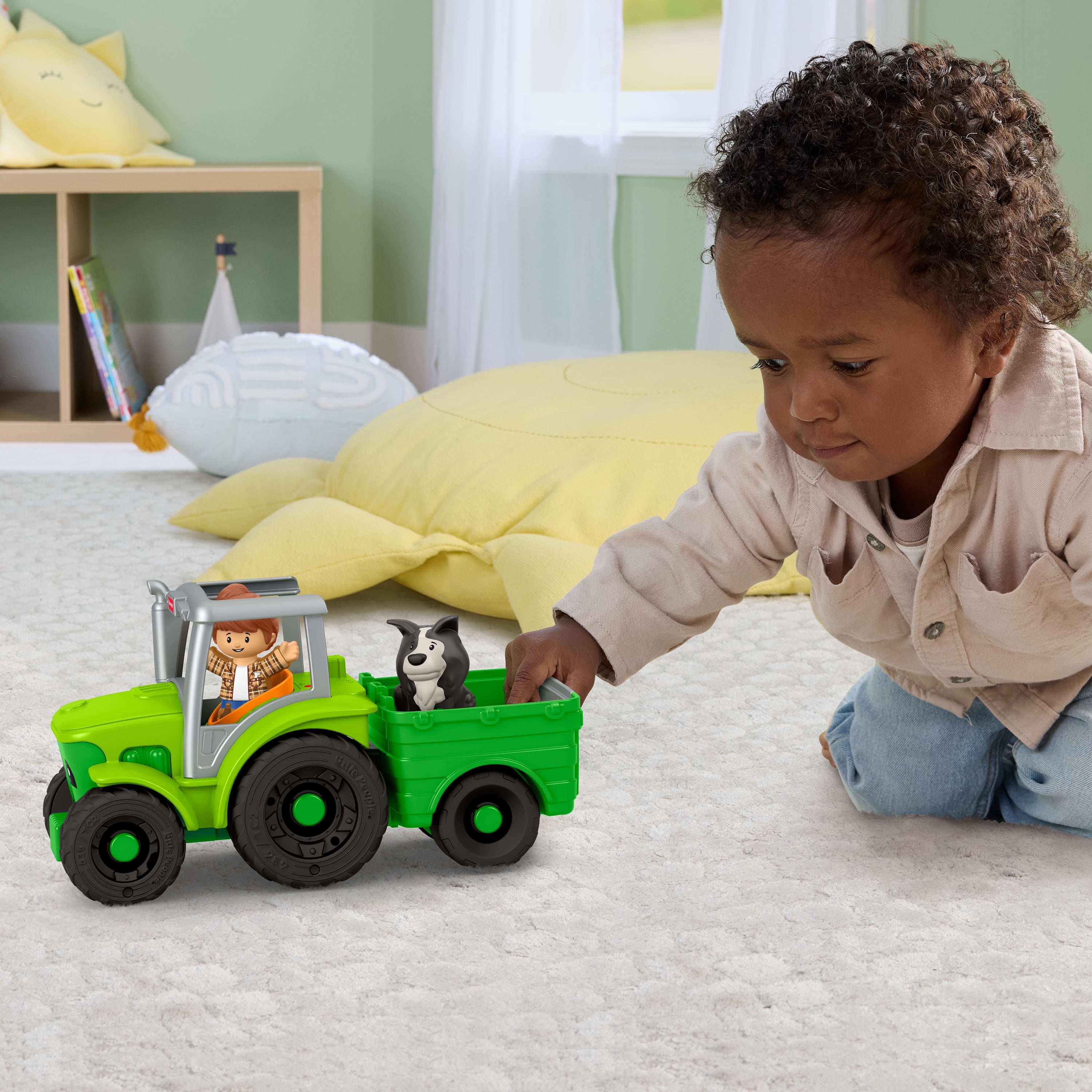 Fisher-Price Little People Push & Play Tractor, Musical Toy Farm Vehicle & 2 Figures for Toddlers