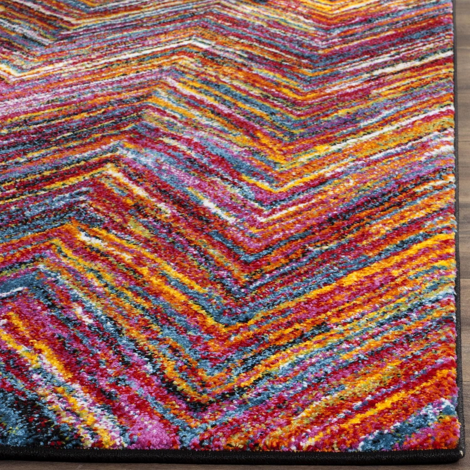 SAFAVIEH Aruba Bernadine Chevron Area Rug