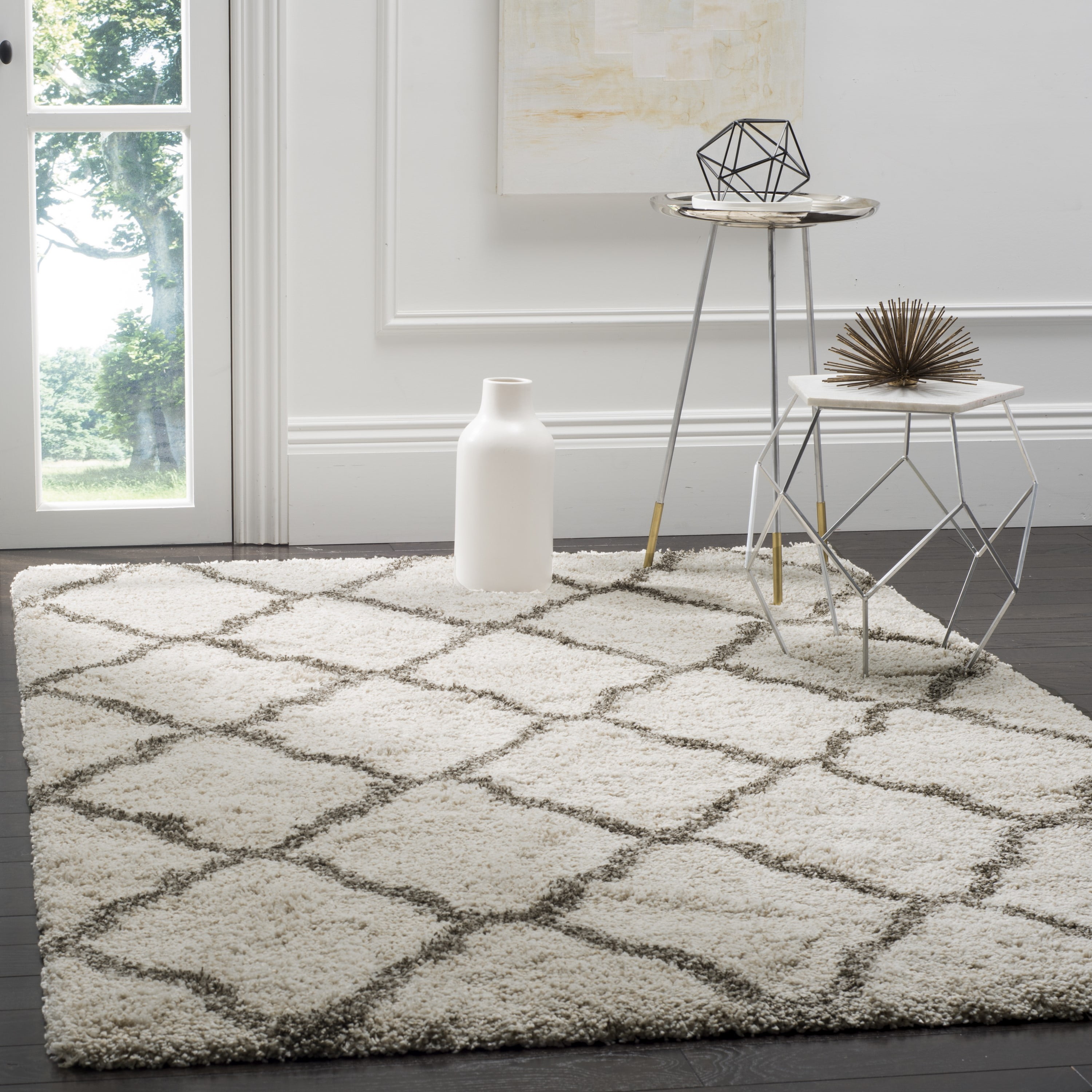 SAFAVIEH Hudson Aline Plush Geometric Shag Area Rug, Ivory/Grey, 5' x 5' Square