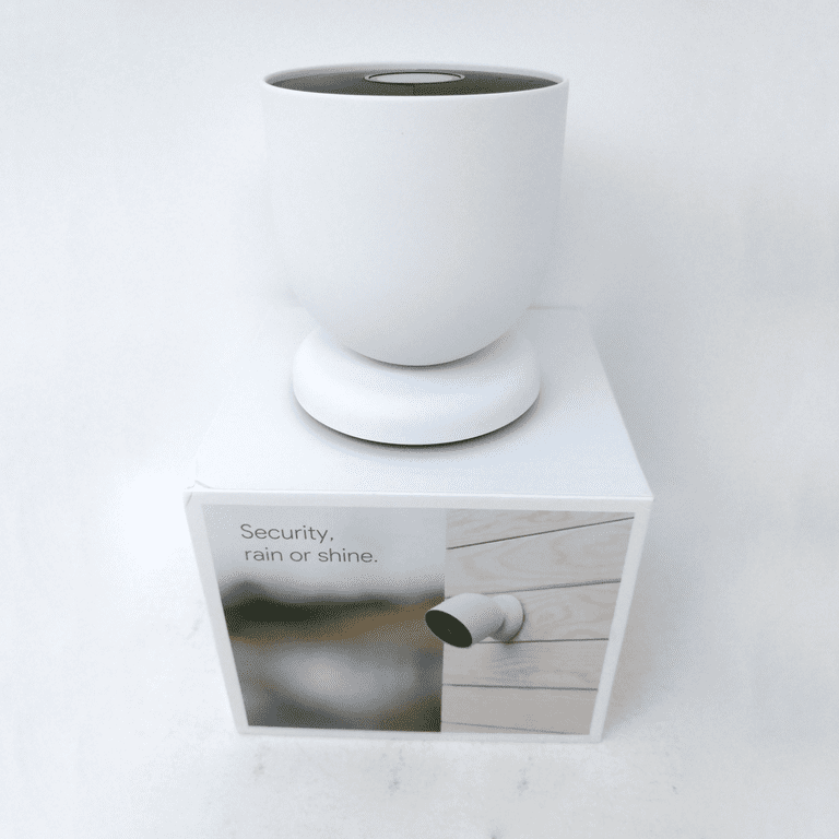 Google Nest GA01317-US: Wireless Indoor/Outdoor Security Camera