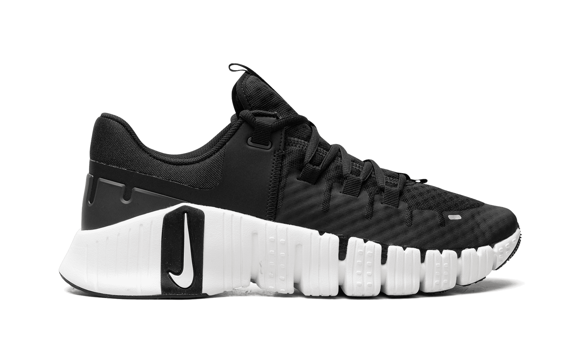 NIKE MENS Free Metcon 5 "Black / White" DV3949 001 from Stadium Goods