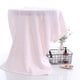 thumbnail image 5 of Toalla de baño de algodón suave y absorbente con patrón a cuadros | Grande 52x28 in | Secado rápido, envoltura para adultos y piel sensible | Opciones azul y rosa | Uso en baño, playa, spa, 5 of 6