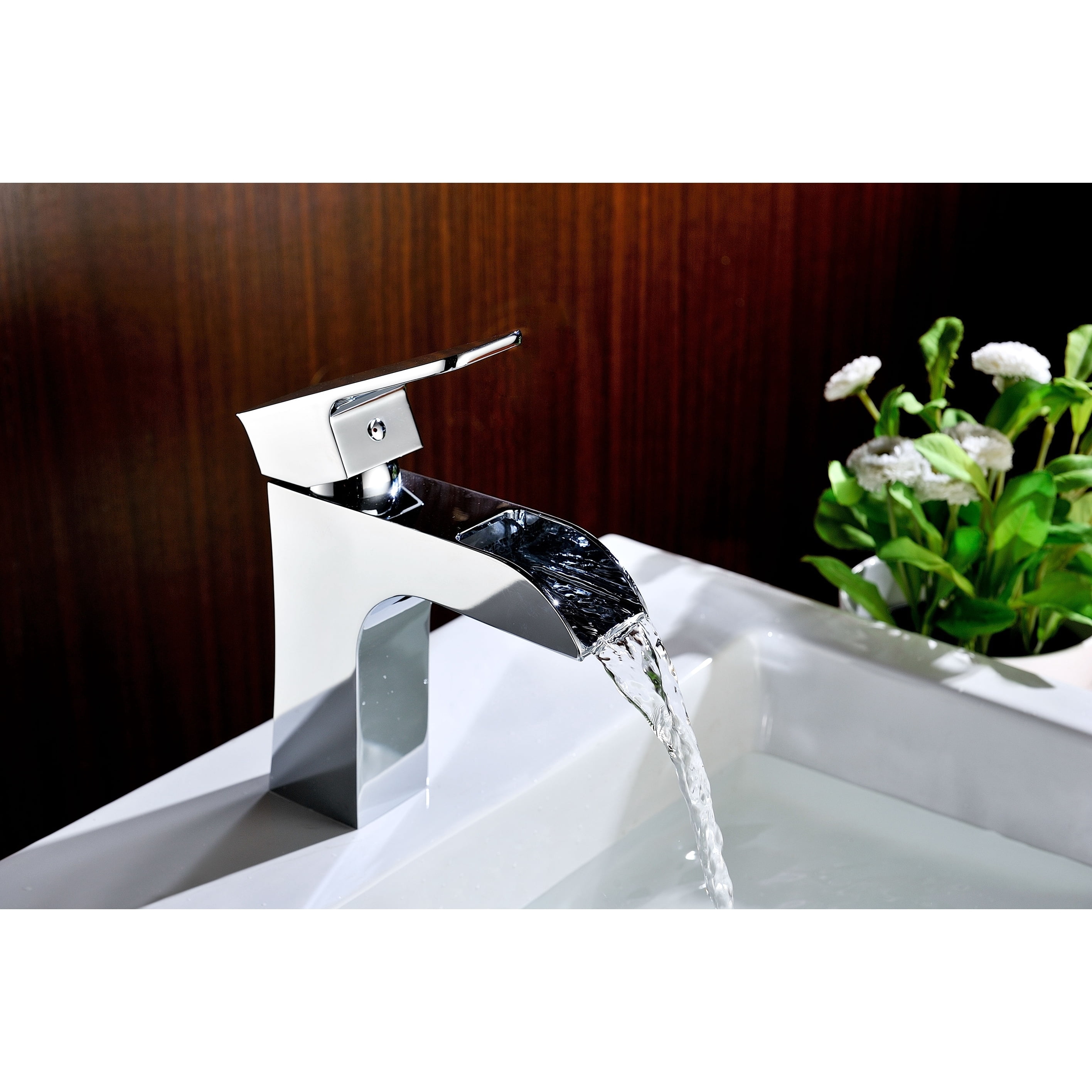 ANZZI Forza Series Single Hole Single-handle Low-arc Bathroom Faucet in Polished Chrome