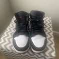 thumbnail image 2 of Jordan Jordan 1 Noir Blanc Violet Moyen, 2 of 4