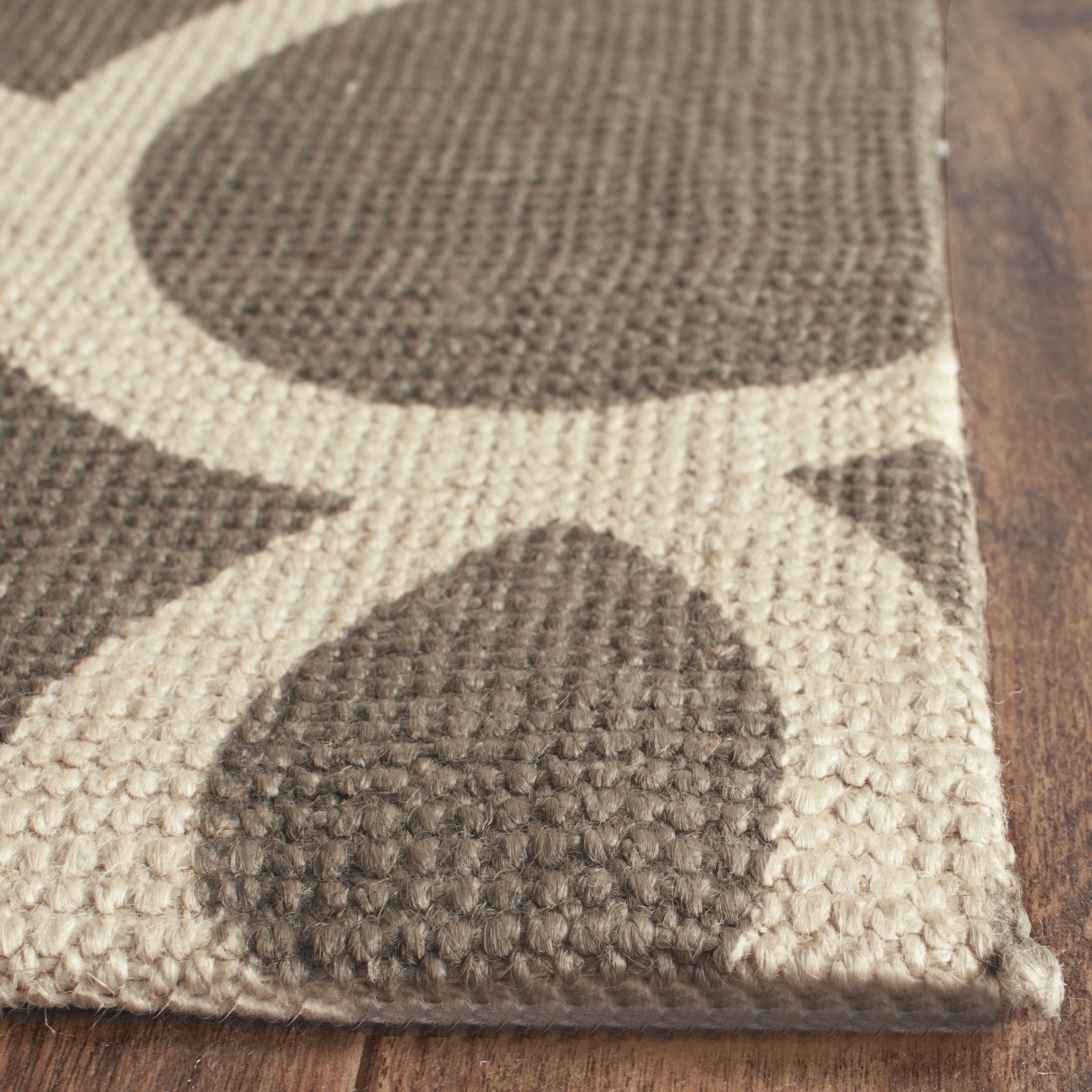SAFAVIEH Cedar Brook Daffodil Geometric Area Rug, Grey/Ivory, 5' x 8'