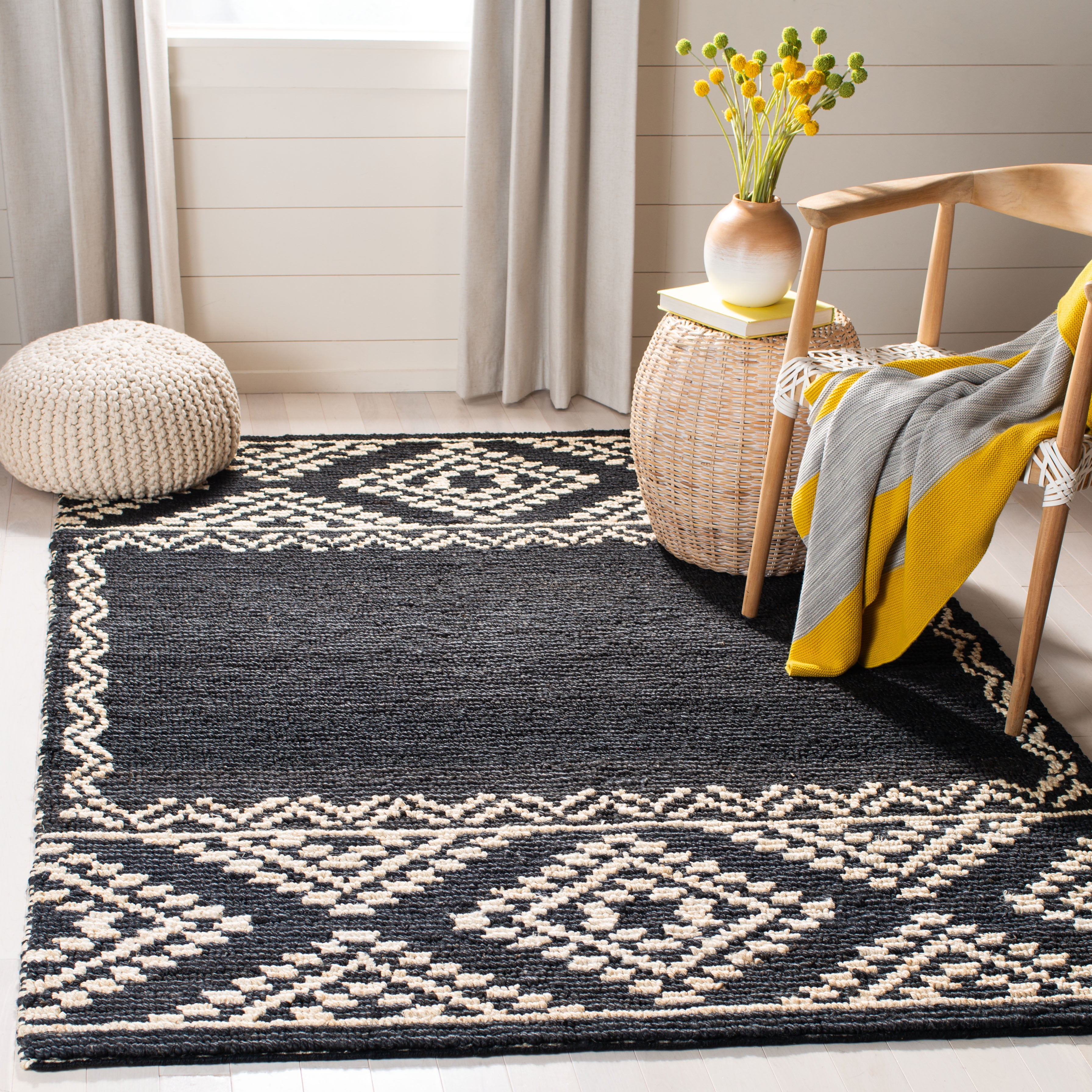 SAFAVIEH Natural Fiber Arianne Geometric Area Rug, Black, 6' x 9'
