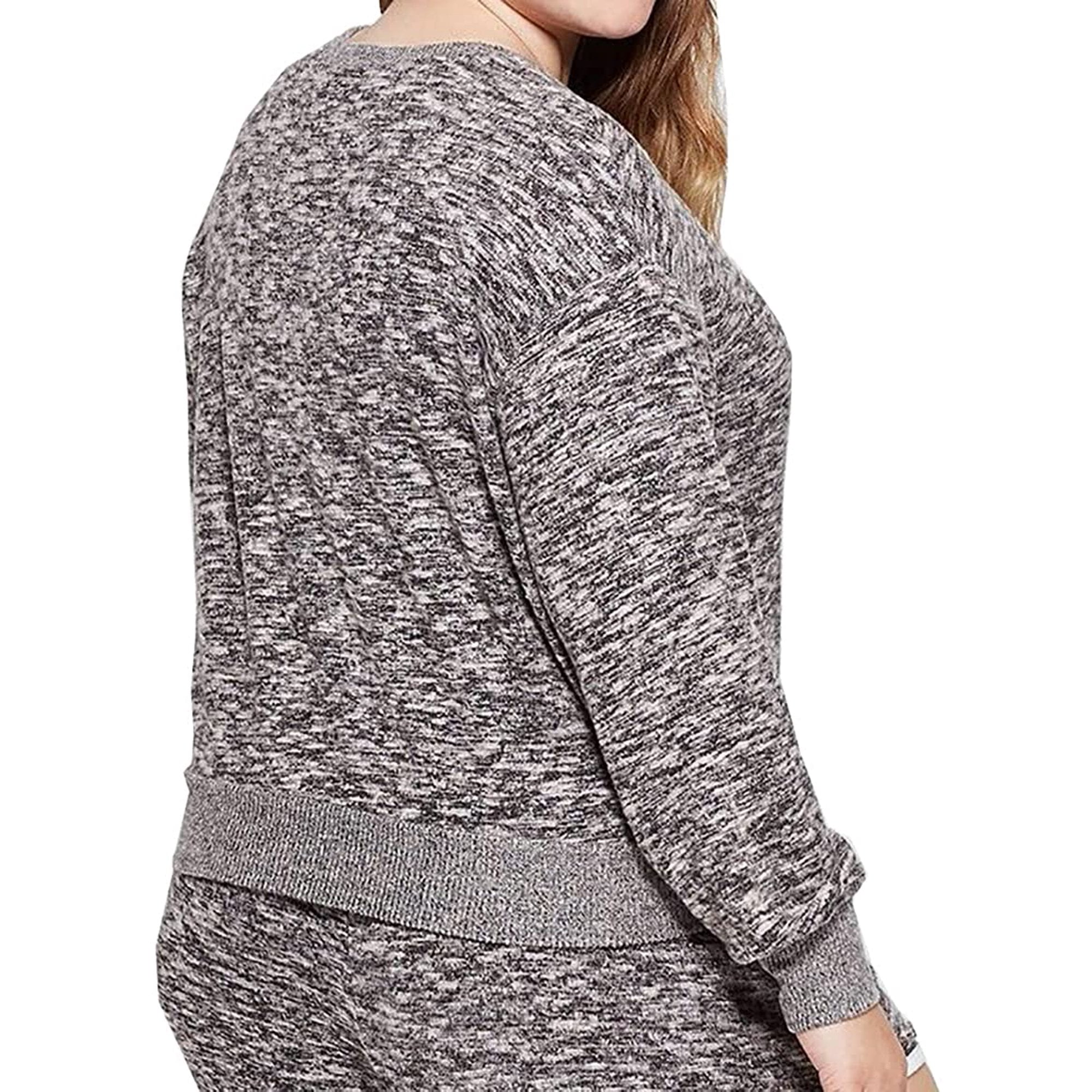Colsie Women's Plus Size Lounge Pajama Set Sweatpants/Top : :  Clothing, Shoes & Accessories