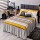 thumbnail image 2 of Colcha VIANNEY doble vista Suave viasoft Incluye fundas decorativas, 2 of 3