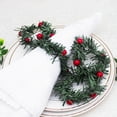 thumbnail image 2 of Juego de 4 servilleteros navideños, corona de agujas de pino con servilletero de frutos rojos para invierno, reunión familiar, banquete, 2 of 5