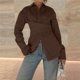 thumbnail image 4 of Blusa Informal de Mujer con Botones Al Frente, Cuello en V, Larga, Diseño Cruzado con Lazo, Ideal para el Trabajo Top Corto Elegante Marrón L, 4 of 7