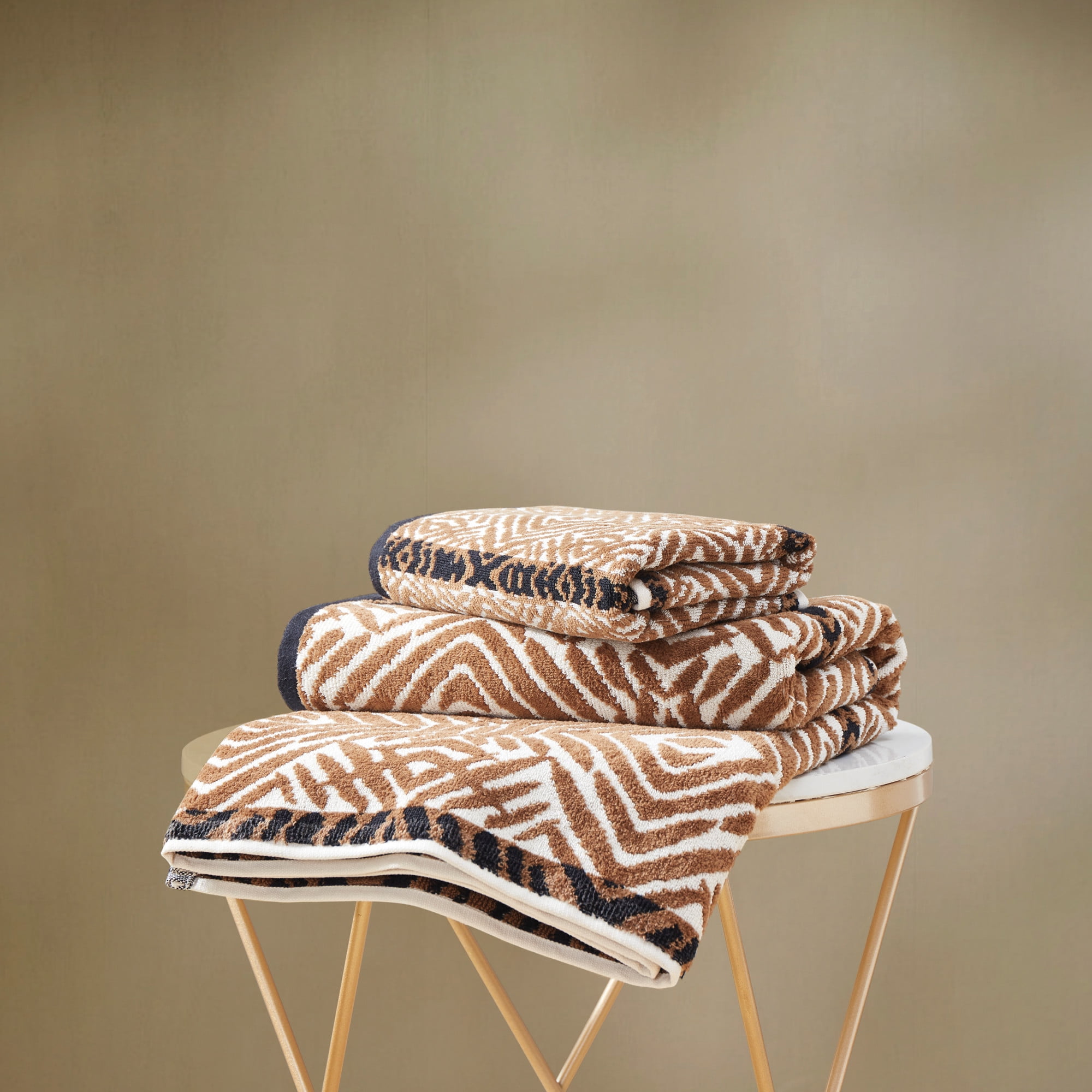 Rochelle Porter Design Tiger Tiger Hand Towel 20in x 30in Cocoa/Black 600 GSM Cotton Yarn Dyed
