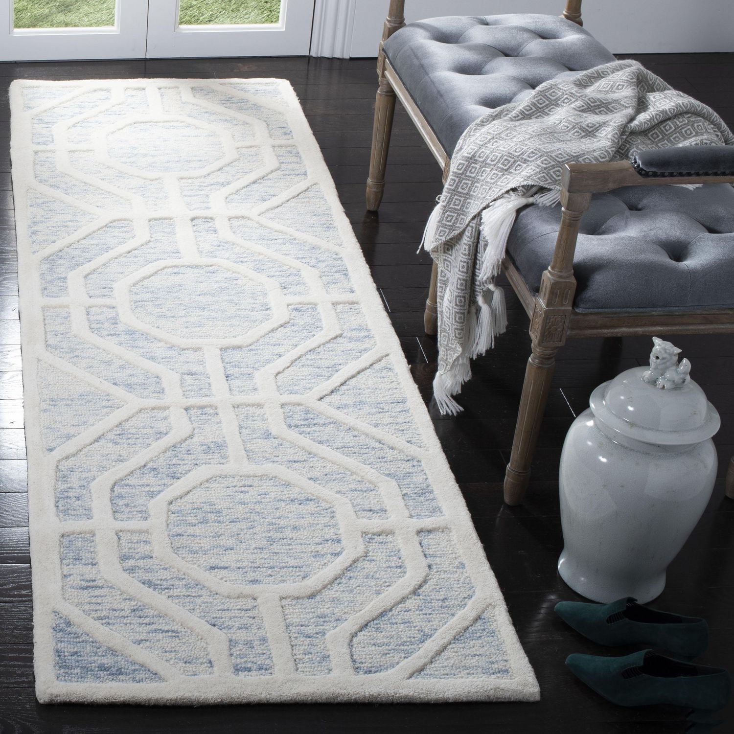 Safavieh Cambridge Johan Geometric Area Rug