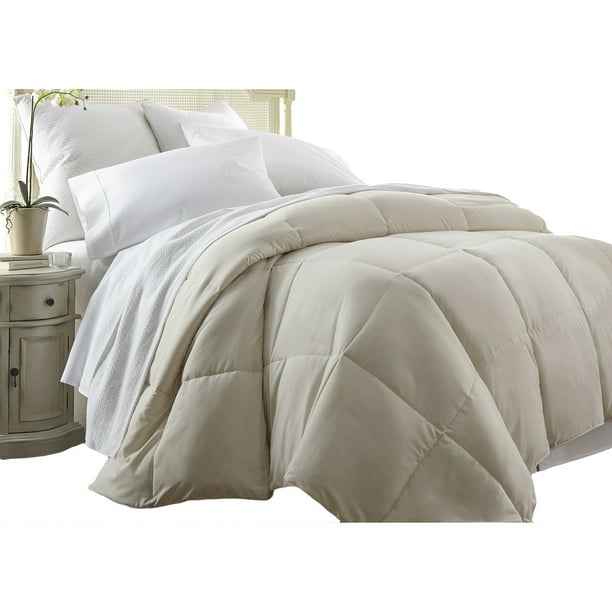 Michael Anthony King/Cal King Down Alternative Comforter