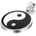 thumbnail image 1 of Collar con colgante de acero inoxidable con símbolo Yin Yang en blanco y negro Taijitu Ying para hombre, adornos navideños, regalos Xemadio CJWUS-4857, 1 of 4