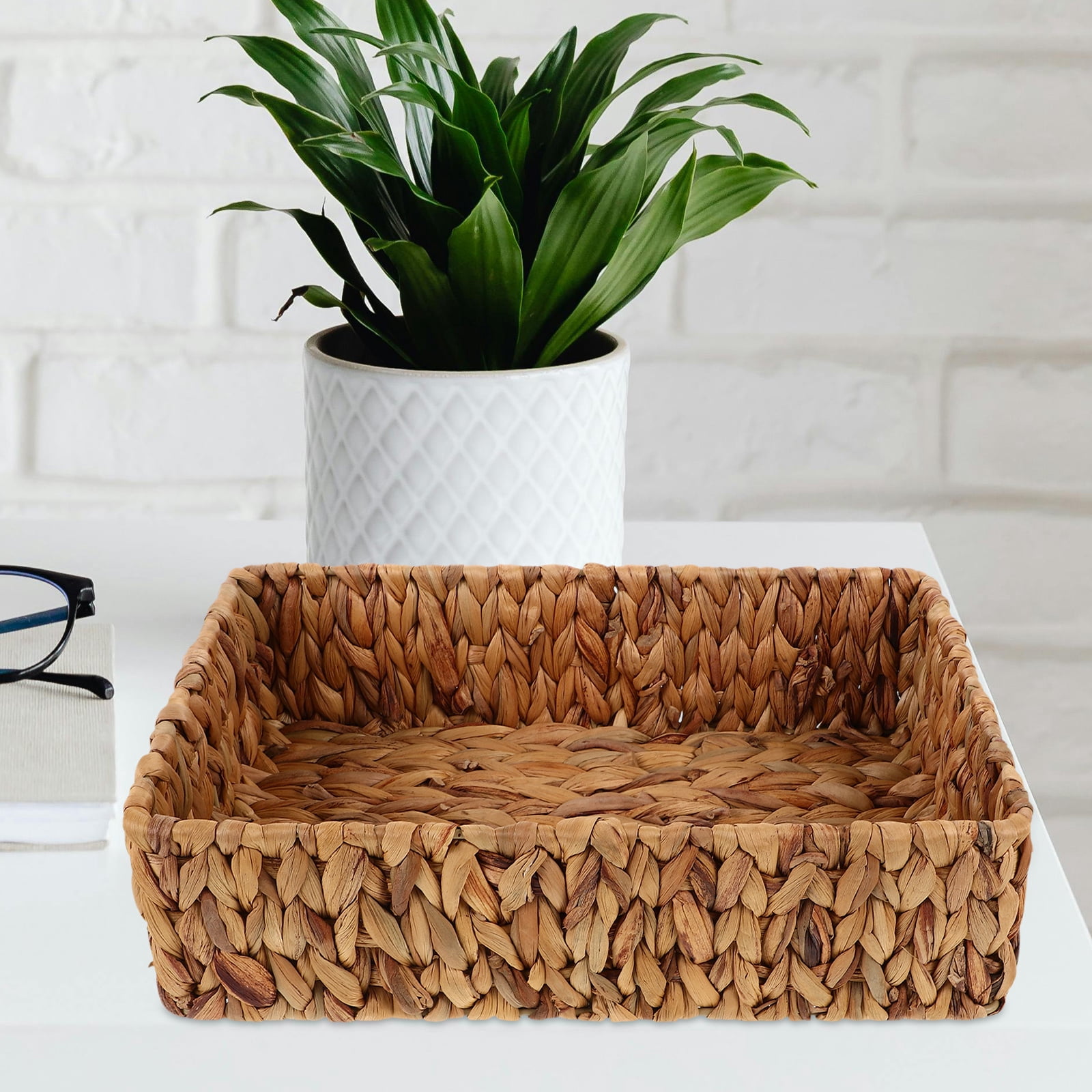 Rectangular Wicker Basket Handwoven Fruit Storage Basket Small Decorative Basket Woven Sundries Organizer Tabletop Storage Container Bins For Home Kitchen Bathroom Bar