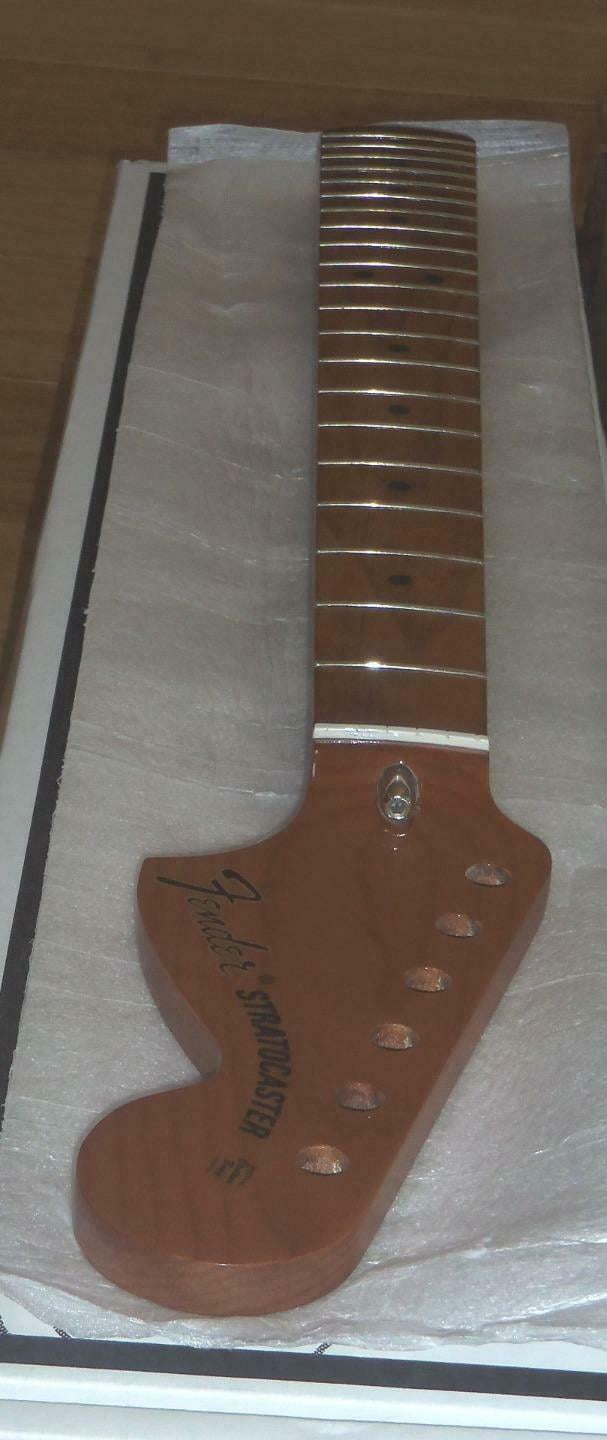Fender® Vintera 70`s Mod Roasted Maple Strat Neck~9.5" Radius~70`s "C"~Brand New