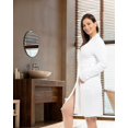 thumbnail image 4 of Bata NY Threads de Punto Suave con Textura de Gofre Ligera hasta la Rodilla Blanca Talla XX-L, 4 of 6