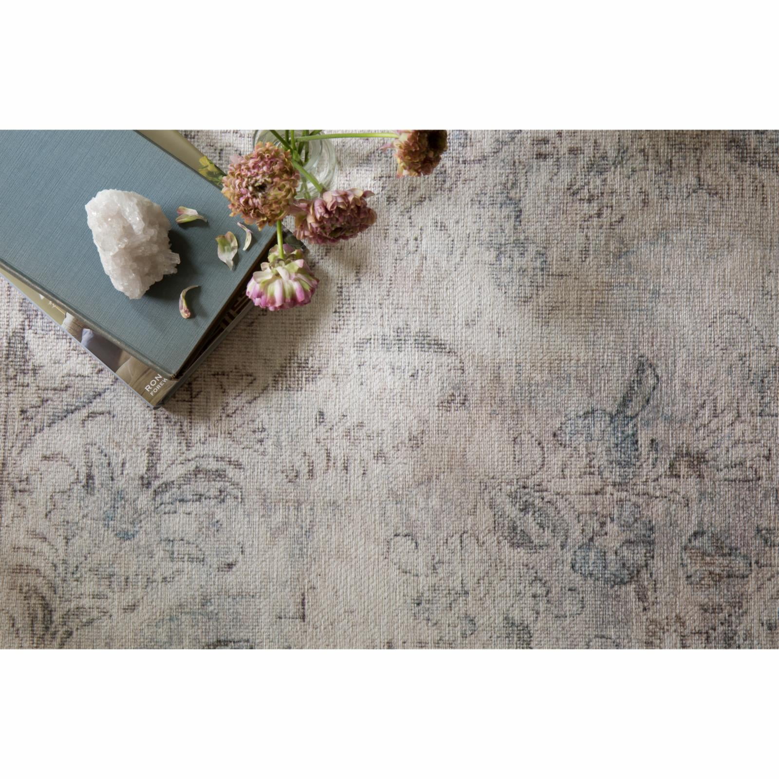 Loloi Loren Collection LQ-04 Silver / Slate Oriental Area Rug 5'-0" x 7'-6"