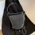 thumbnail image 2 of Bolsa cruzado de moda con diamantes de imitación, de mano tipo cubo de cuero (plateado), 2 of 9