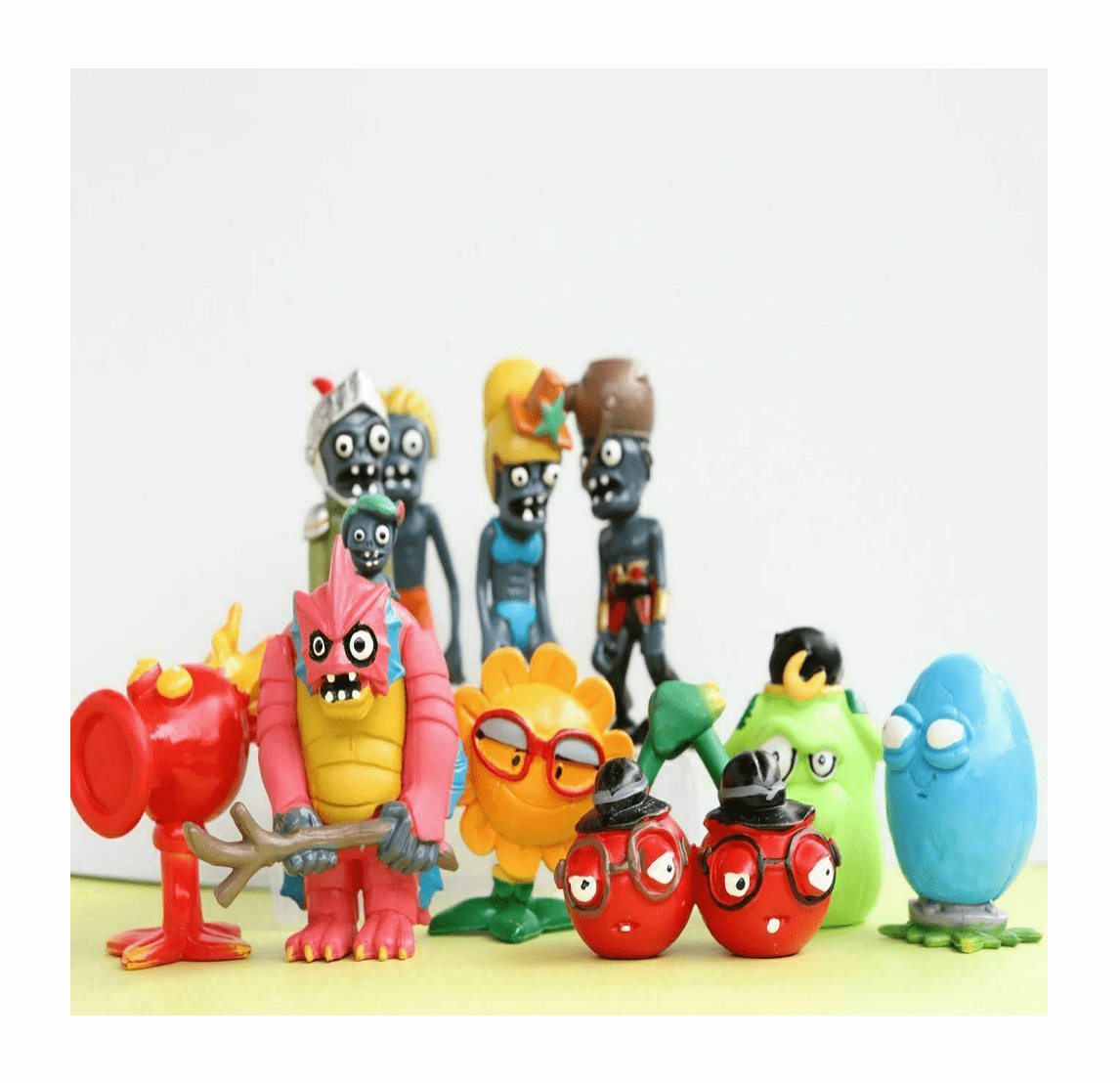 Plants vs Zombies PVC Action Figures Toys Gift Set /Zombie Figure