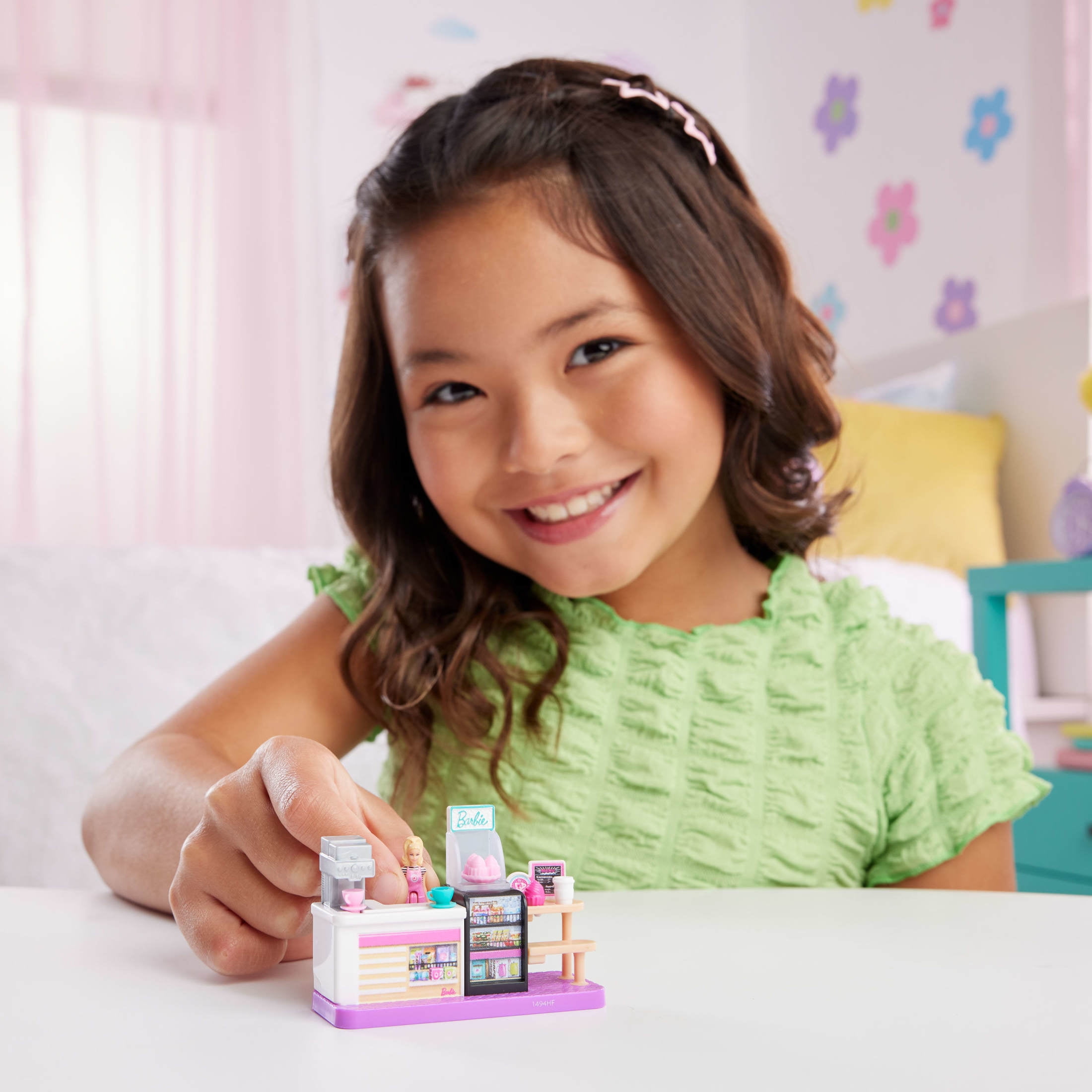Barbie Mini BarbieLand Collectible Bakery Playset with 1.5-inch Barbie Doll, Interactive Play Areas for Storytelling Fun