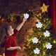 thumbnail image 5 of Decoración navideña con lentejuelas y flores | Arreglo floral de nailon artesanal con encaje, cascabeles y bordes dorados | Elegante adorno para árbol de Navidad para decoración navideña, 5 of 6
