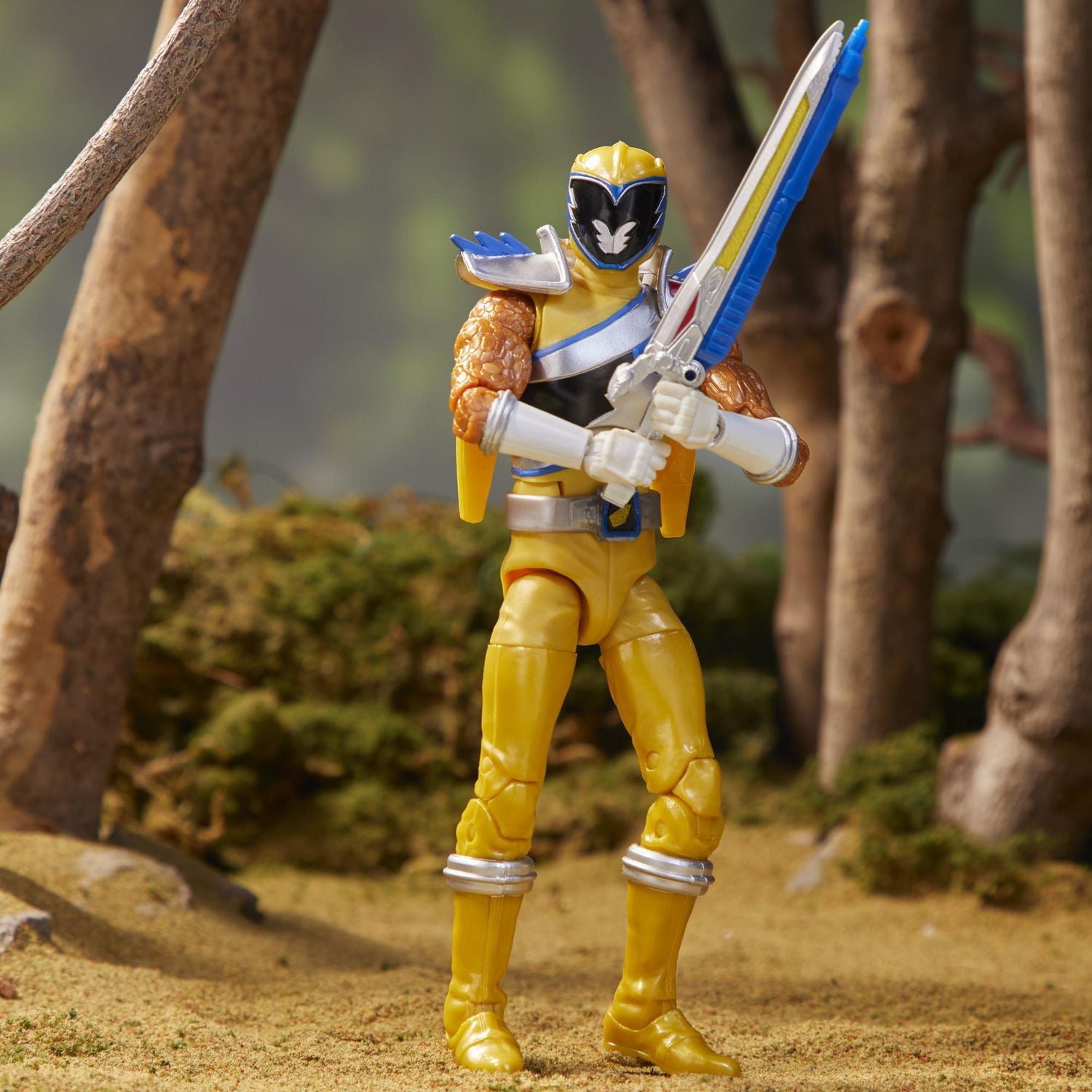 Power Rangers 6-Inch Lightning Collection Collectible Gold Ranger Action Figure