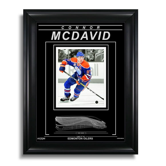 Connor McDavid Edmonton Oilers Gravé Photo Encadrée - Action Capitaine Projecteur