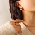 thumbnail image 2 of Joyas geométricas en forma de U diseño irregular 2022 año pendientes titanio acero 18k oro pendientes F577 oro ZefeiWu 9024715103321, 2 of 3