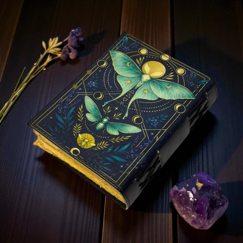 Luna Moth Leather Journal – 200 Pages Witchcraft Journal, Vintage Book of Shadows, Wiccan Pagan Gothic Witchy Magic Spellbook