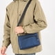 thumbnail image 2 of Bolsa Crossbody Pequeña Bolsa Crossbody para Hombres Bolsa de Pecho de Material Impermeable Bolsa de Hombro Casual Deportiva Al Aire Libre Bolsa de Mensajero Pequeña, 2 of 6