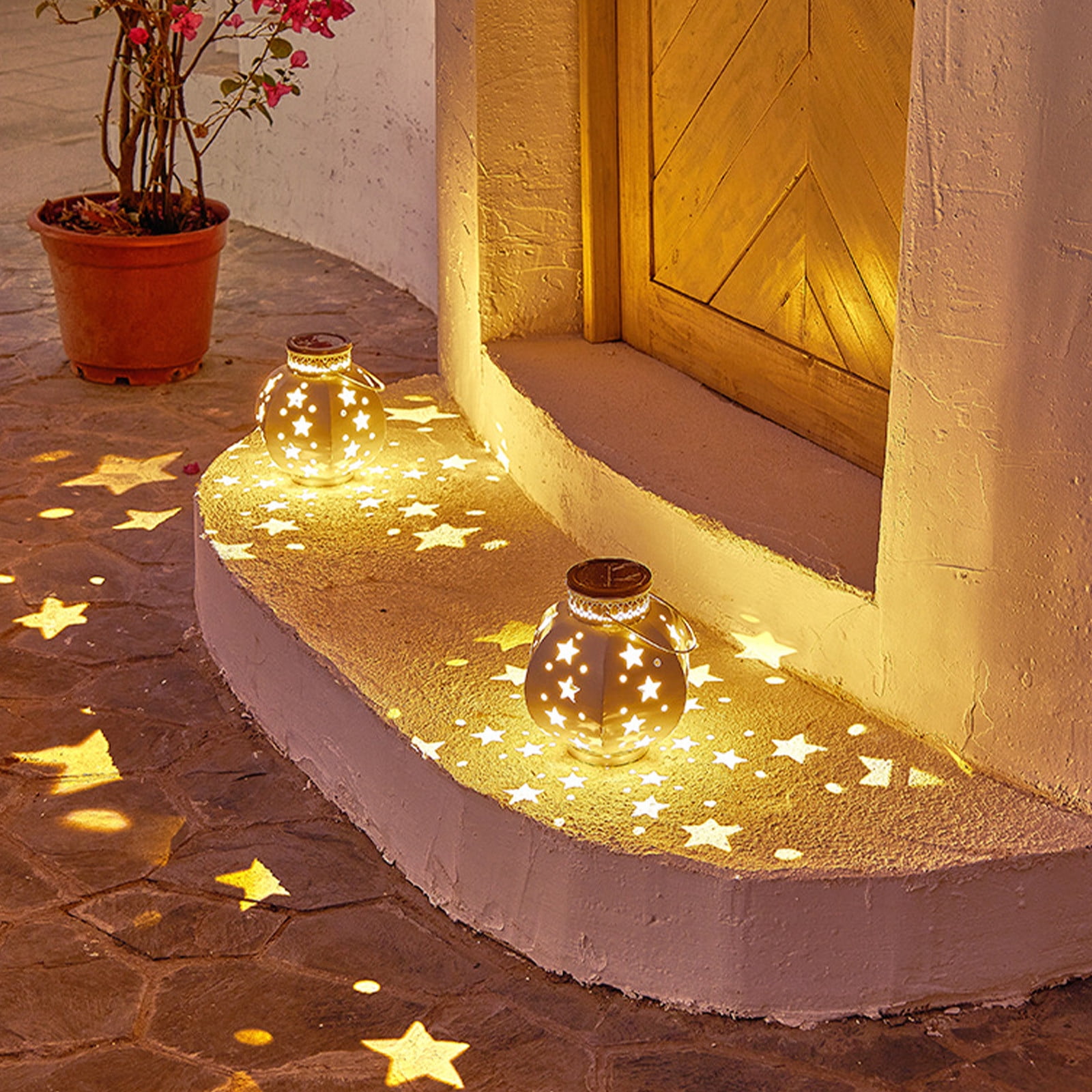 Outdoor Solar Lantern Waterproof Hanging Garden Light with Star Hollow Design, Courtyard Lights Garden Lights LED Lawn Lights, for Yard Patio Lawn Porch Pathway Party Decoration
