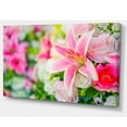 thumbnail image 2 of Belles Fleurs de Lys en Bouquet, 2 of 3