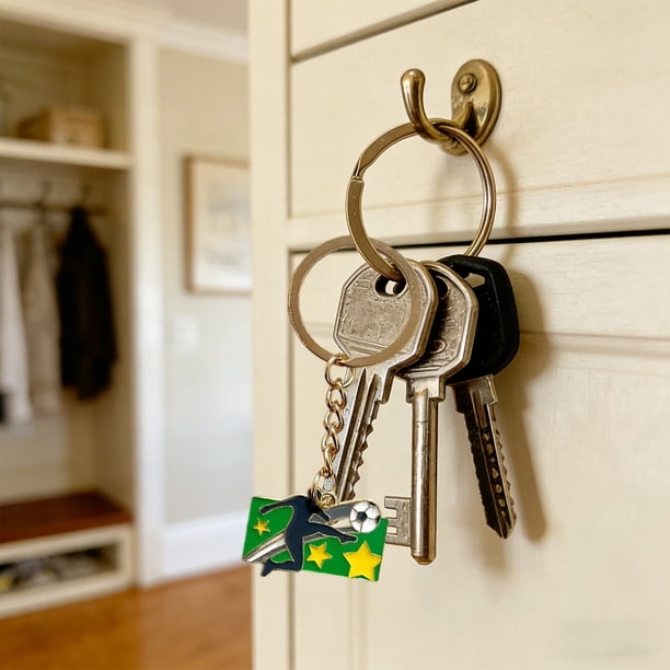 Llavero metálico de recuerdo periférico de fútbol, colgante para bolso de coche, adorno de metal