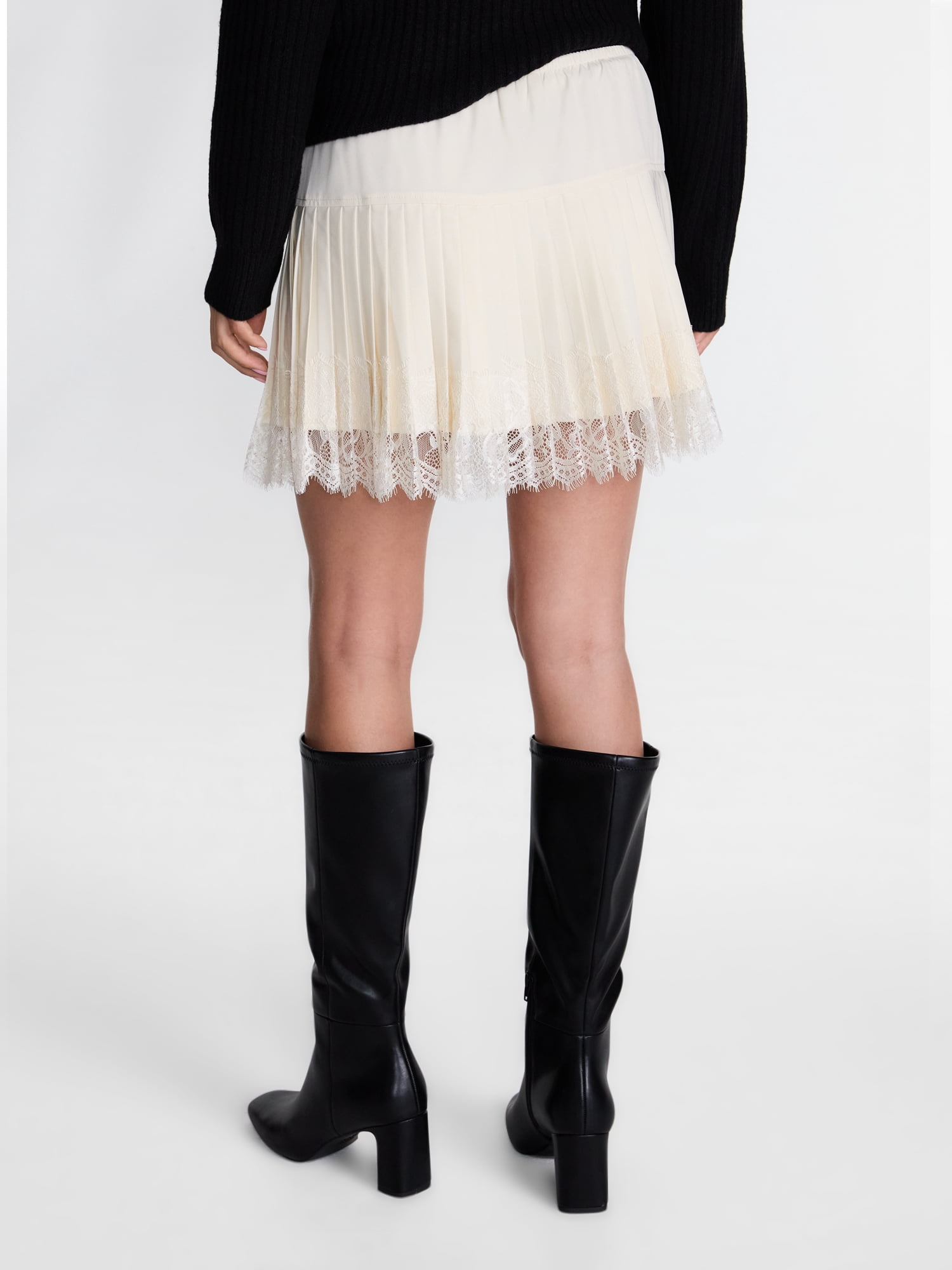 Madden NYC Women's Pleated Skort with Lace Trim, Sizes XXS-XXL