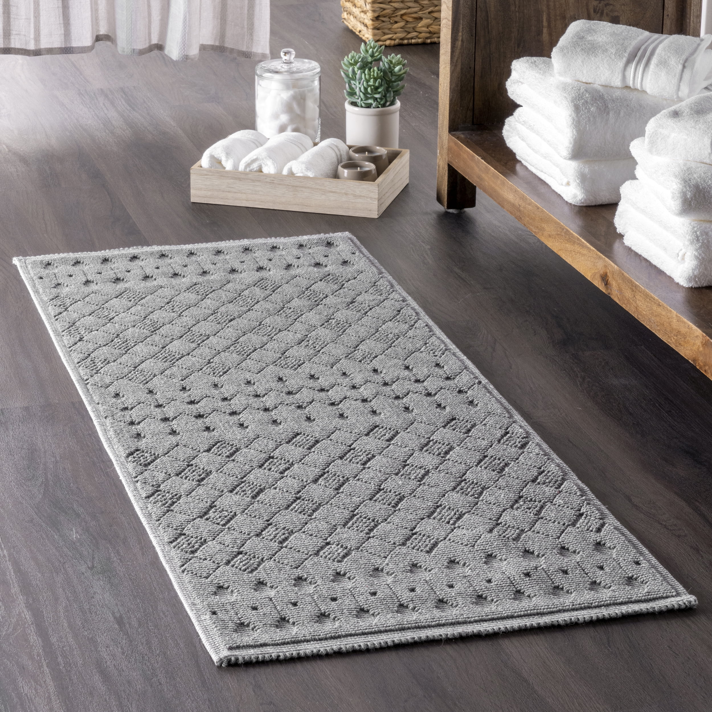 nuLOOM Blaise Textured Modern Trellis Bath Mat, 17" x 24 ...