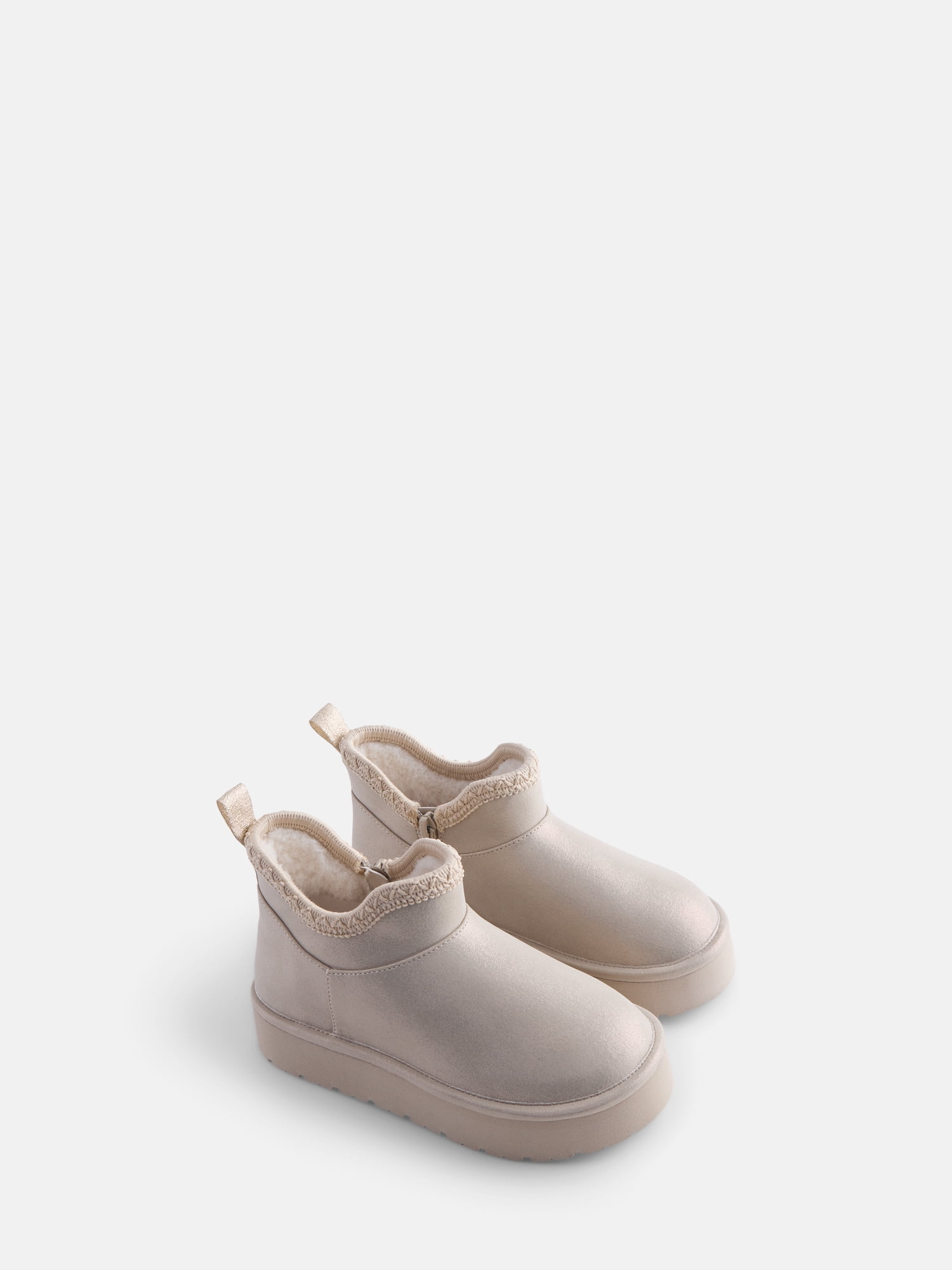 Madden NYC Girls Cozy Booties