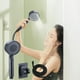 thumbnail image 1 of Cabezal de ducha de mano con manguera, 5 configuraciones de rociado, alta presión para ducha de gimnasio., 1 of 8