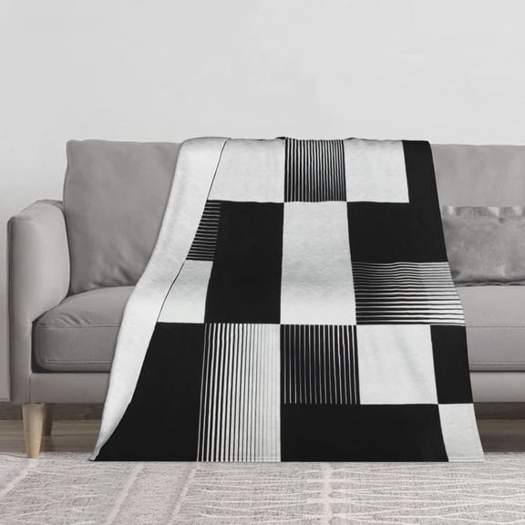 Geometric Black & White Checkered Pattern Soft Throw Blanket Flannel Blanket for Couch, Bed, Sofa Luxurious Throw Blankets Warm and Cozy for All Seasons