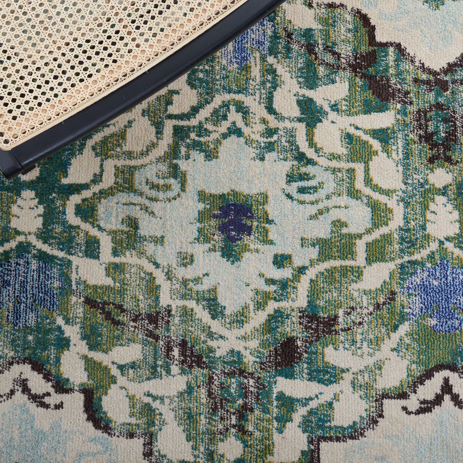 SAFAVIEH Madison Connell Geometric Area Rug