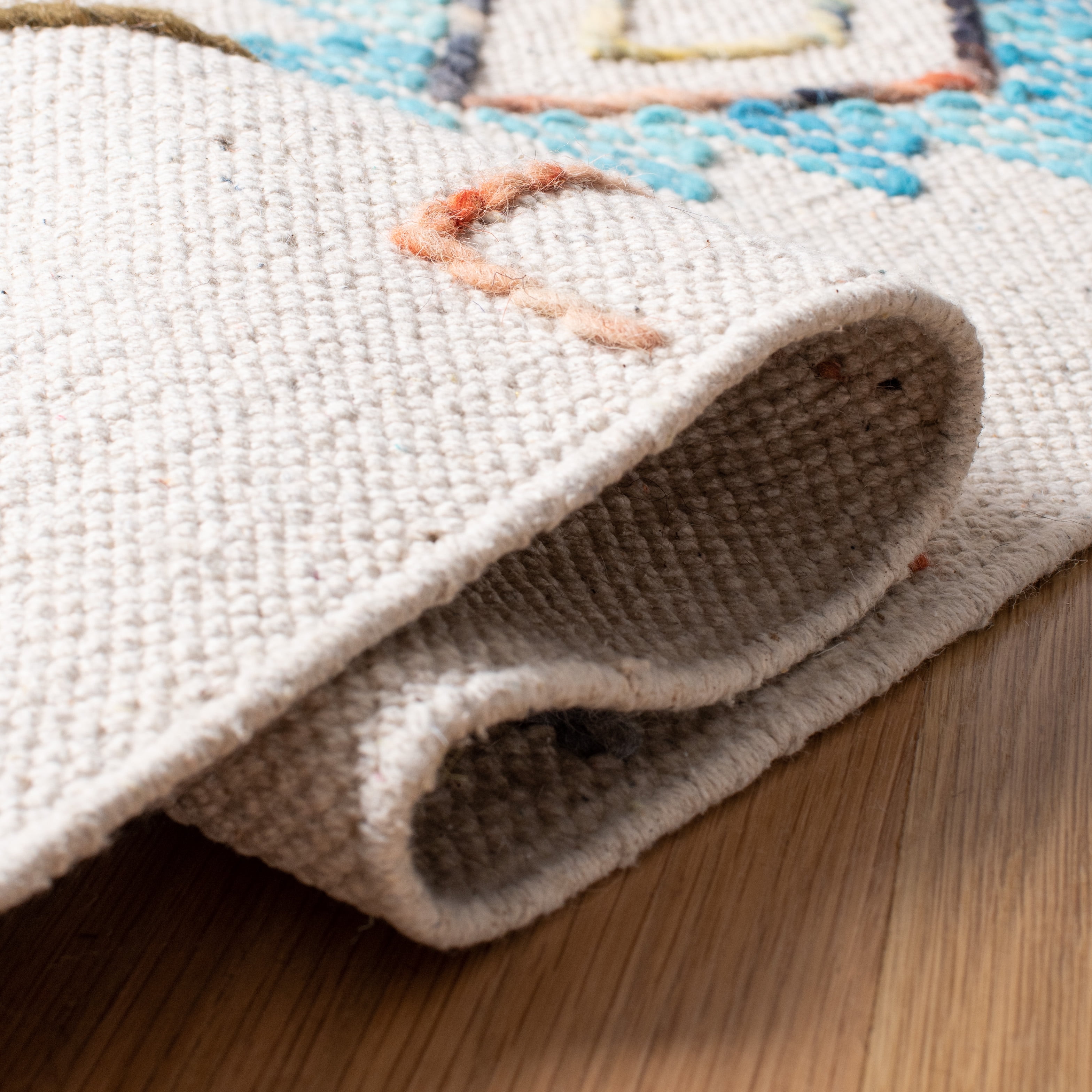 SAFAVIEH Kilim Rado Tribal Wool Area Rug, Ivory/Pink, 4' x 6'