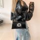 thumbnail image 5 of Sonducket Bolso cruzado de gran capacidad con bonito lazo para damas elegantes Bolso cruzado bonito con lazo para mujer de calle Bolsas de mensajero y de hombro Negro, 5 of 6